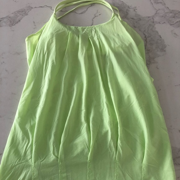 Lululemon workout top - Picture 1 of 2